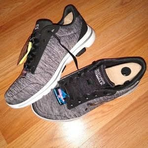 Sketchers Women GO Walk 5-True Sneaker